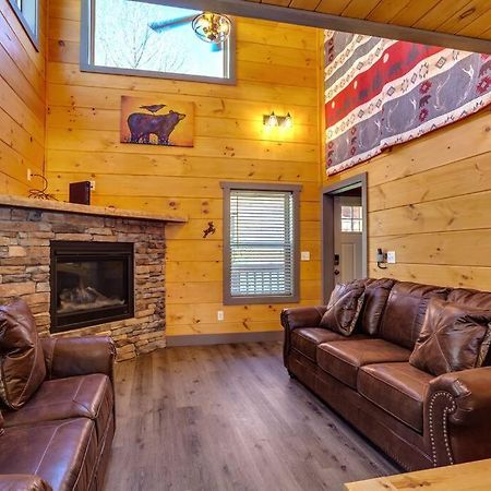 Dancing Bear Cabin- Relax & Enjoy! เซอเวียร์วีล ภายนอก รูปภาพ
