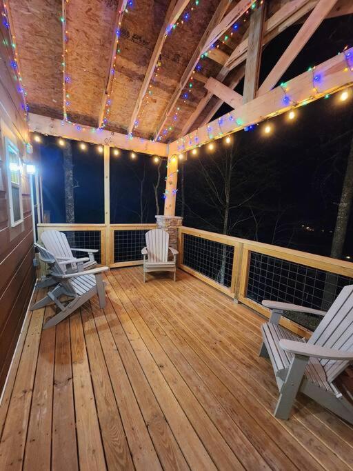 Dancing Bear Cabin- Relax & Enjoy! เซอเวียร์วีล ภายนอก รูปภาพ